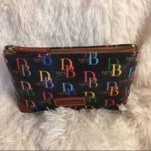 Dooney & Bourke DB75 Multi Cosmetic Bag